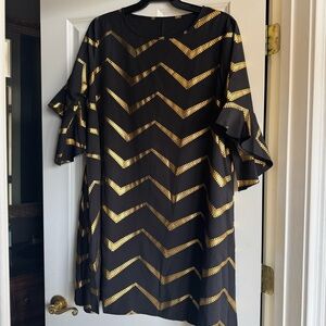 Black and Gold Metallic Chevron Dress relaxed fit